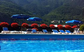 Hotel Pyrenees